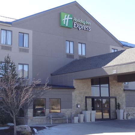 Holiday Inn Express Hotel Kansas City - Bonner Springs By Ihg Exteriér fotografie