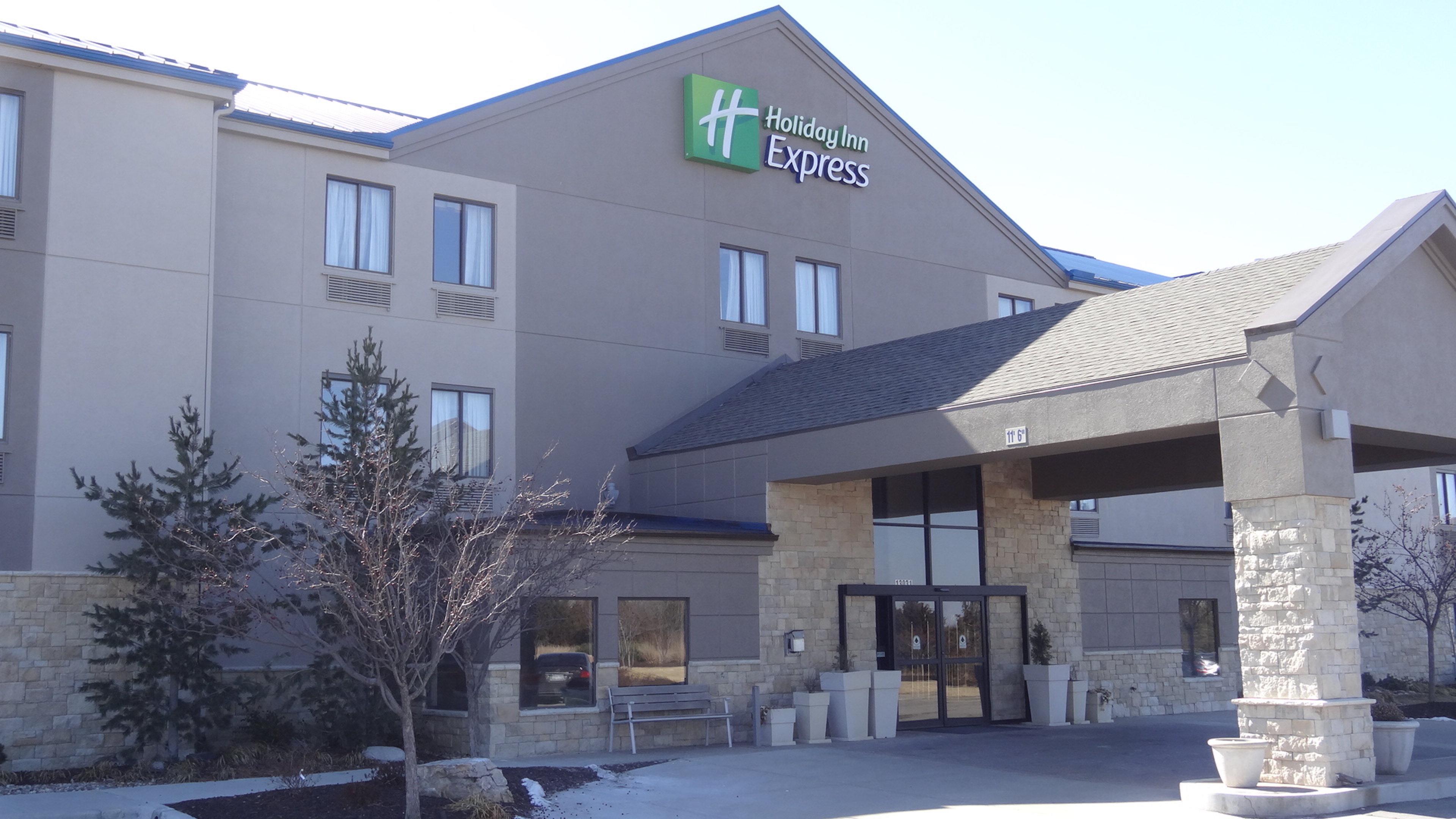 Holiday Inn Express Hotel Kansas City - Bonner Springs By Ihg Exteriér fotografie