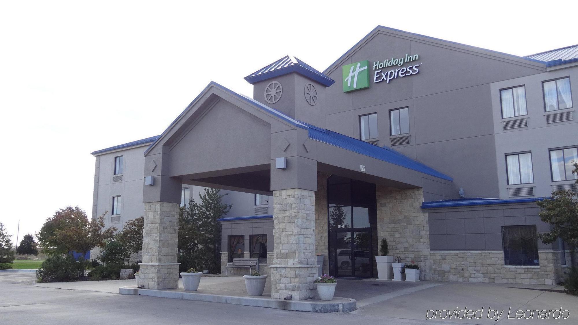 Holiday Inn Express Hotel Kansas City - Bonner Springs By Ihg Exteriér fotografie