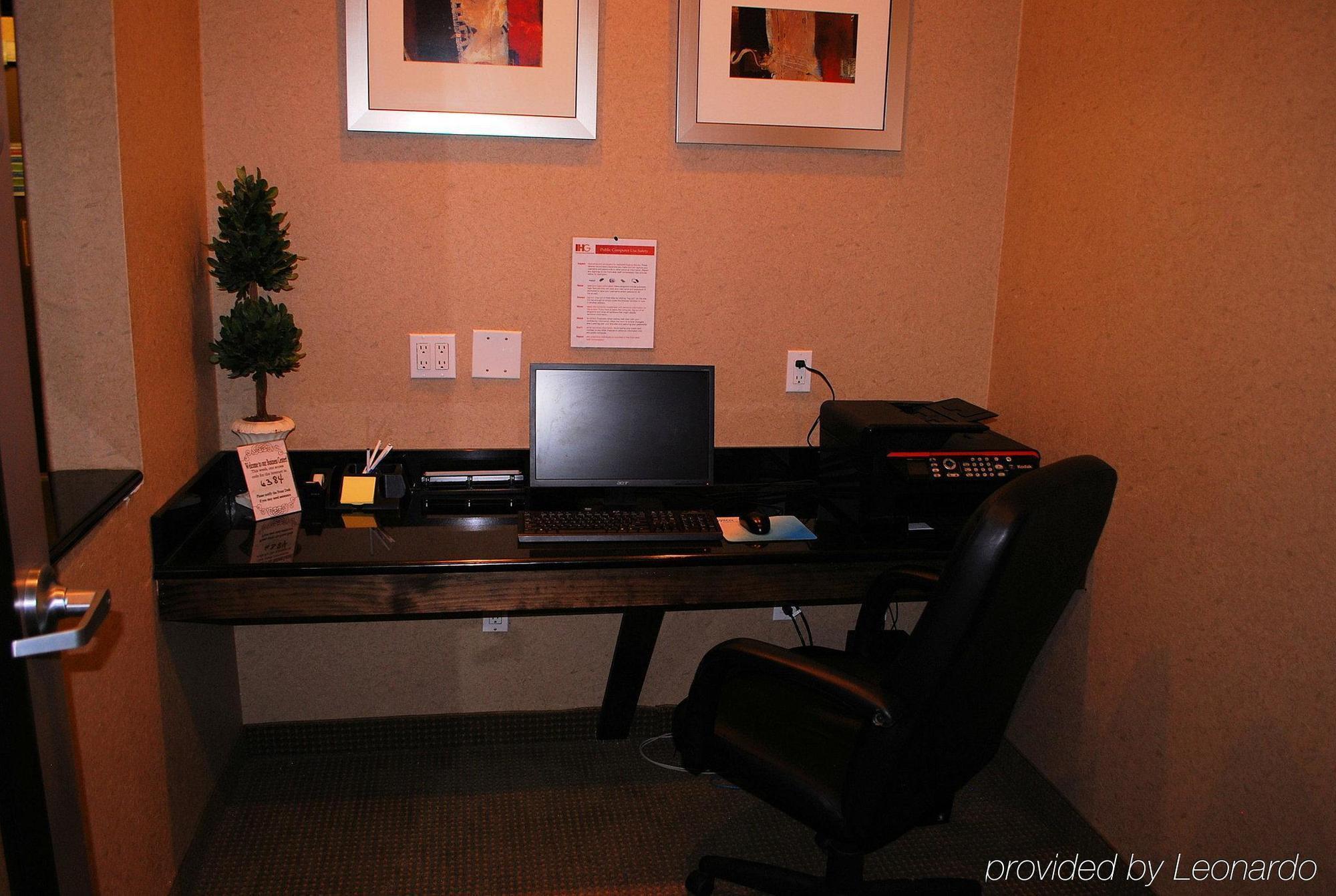 Holiday Inn Express Hotel Kansas City - Bonner Springs By Ihg Exteriér fotografie
